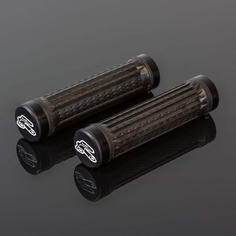 RENTHAL TRACTION ULTRA TACKY BLACK LOCK-ON MTB BICYCLE GRIPS 